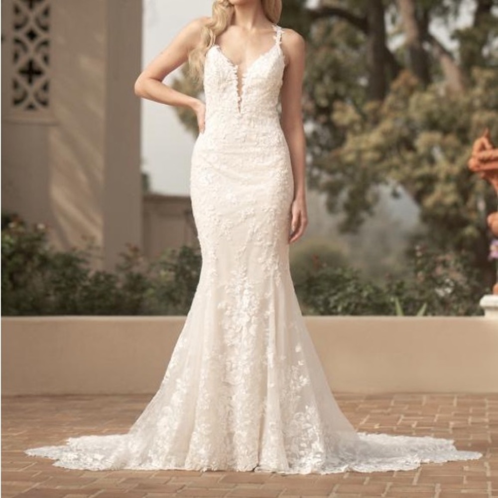 La Femme Bridal Wedding Dress- Size 4- Ivory